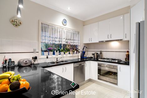 Property photo of 1/10 York Road Berwick VIC 3806