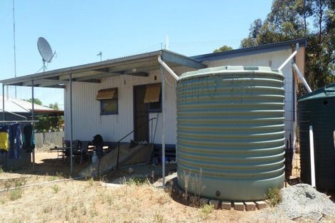 Property photo of 38 Richards Avenue Wudinna SA 5652