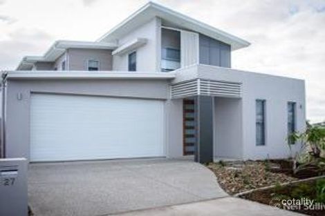 Property photo of 27 Waterway Drive Birtinya QLD 4575