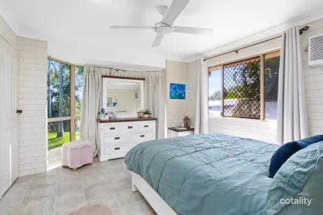Property photo of 10 Samuel Crescent Parkhurst QLD 4702