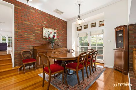 Property photo of 8 Penshurst Place Warranwood VIC 3134