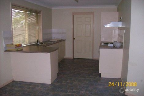 Property photo of 8 Tammar Close Doolandella QLD 4077