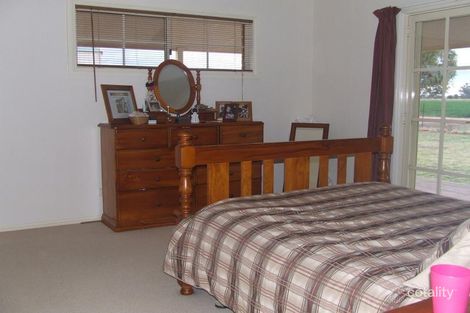 Property photo of 119 Villeneuve Drive Narromine NSW 2821