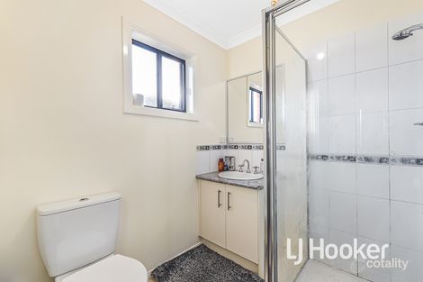 Property photo of 90 Majestic Boulevard Cranbourne VIC 3977