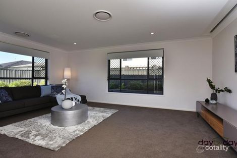 Property photo of 14 Northview Street Fletcher NSW 2287