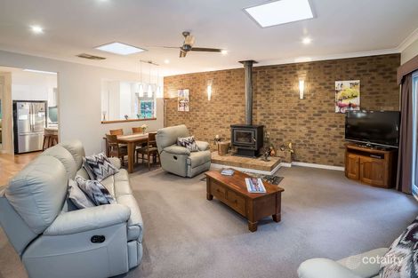 Property photo of 2 Broadway Belgrave VIC 3160