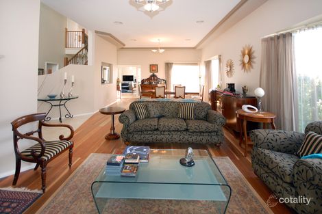 Property photo of 33 Macdonnell Street Yarralumla ACT 2600