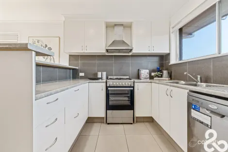 Property photo of 5 Omega Court Thomastown VIC 3074