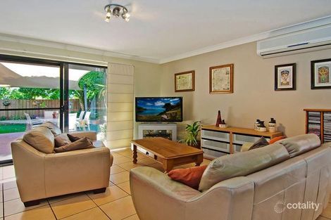 Property photo of 2/153-161 Greenacre Drive Arundel QLD 4214