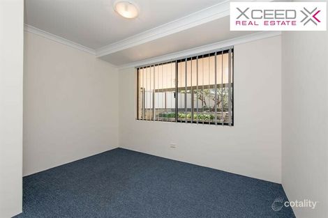 Property photo of 3 Ballard Fairway Wanneroo WA 6065