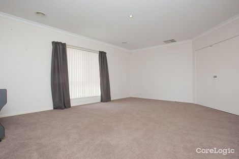 Property photo of 6 Crespin Place Banks ACT 2906