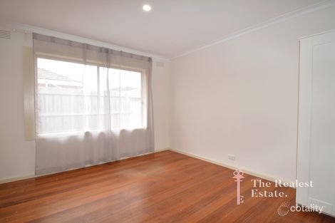 Property photo of 28 Massey Avenue Reservoir VIC 3073