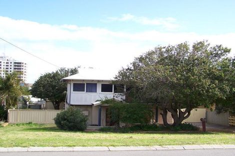 38 Janis St, Halls Head, WA 6210