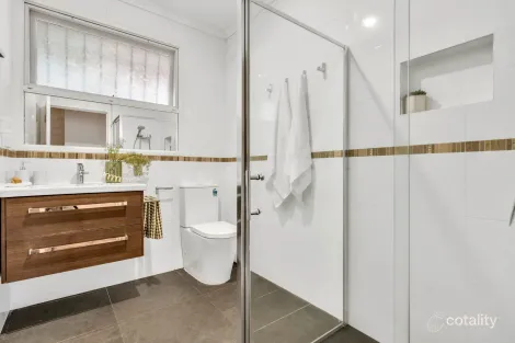 Property photo of 1/6 Riverview Road Essendon VIC 3040