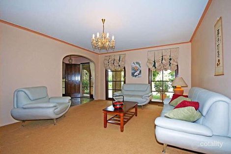 Property photo of 12 Midlothian Place Glen Waverley VIC 3150