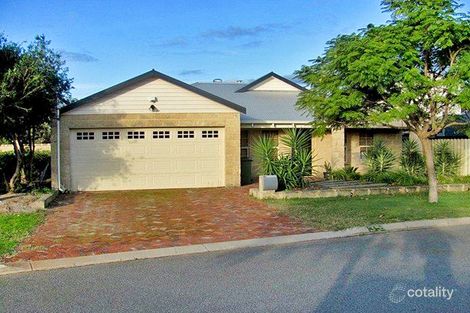 Property photo of 35 Courtland Crescent Redcliffe WA 6104