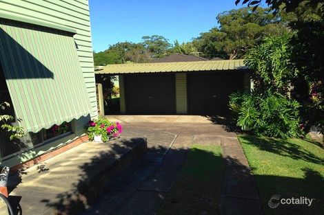 Property photo of 17 Dolphin Avenue Hawks Nest NSW 2324