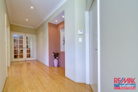 Property photo of 12 Farnsworth Approach Tapping WA 6065