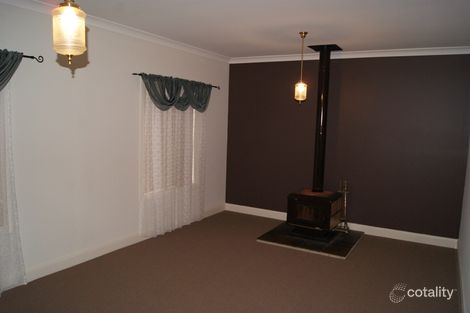 Property photo of 35 Jedna Close Craigmore SA 5114