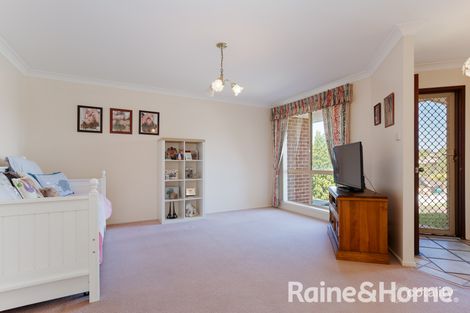Property photo of 8 Broughton Way Lakelands NSW 2282