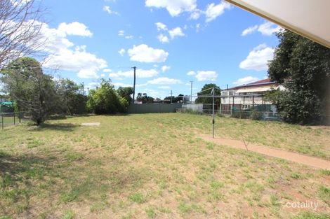 Property photo of 6 Frank Bell Street Emerald QLD 4720