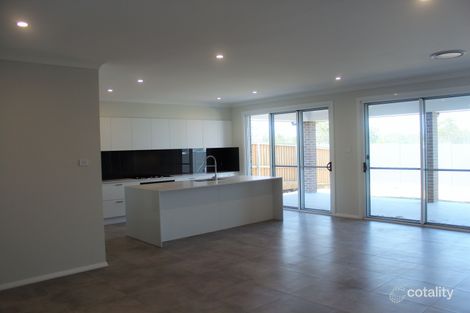 Property photo of 104 Dragonfly Drive Chisholm NSW 2322