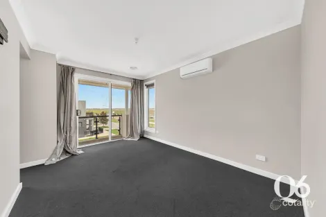 Property photo of 30 Lineker Drive Deanside VIC 3336