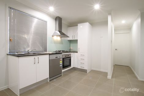 Property photo of 2/8 Adam Court Kallangur QLD 4503