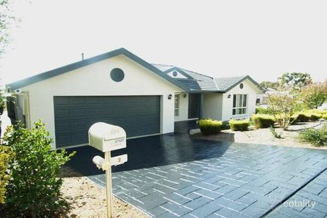 2 Freestone Cres, Jerrabomberra, NSW 2619