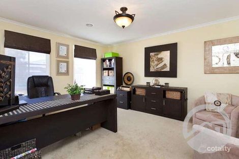 Property photo of 14 Yardley Court Berwick VIC 3806