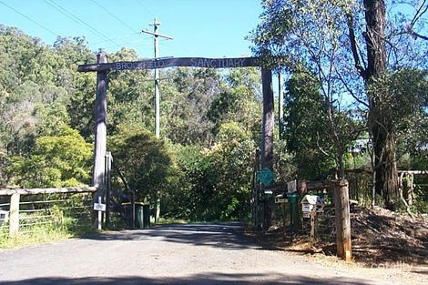 Property photo of 878 Upper Brookfield Road Upper Brookfield QLD 4069