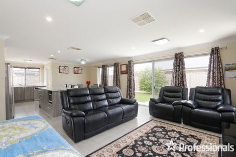 Property photo of 21 Biddiarra Bend Southern River WA 6110