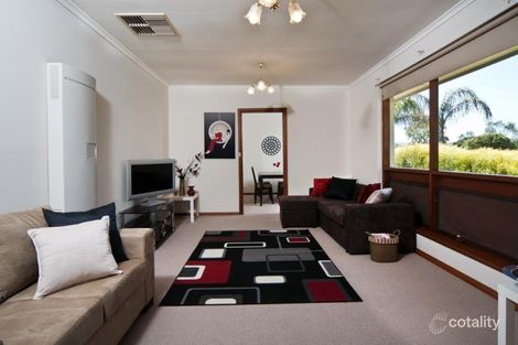 19a Kenihans Rd, Happy Valley, SA 5159