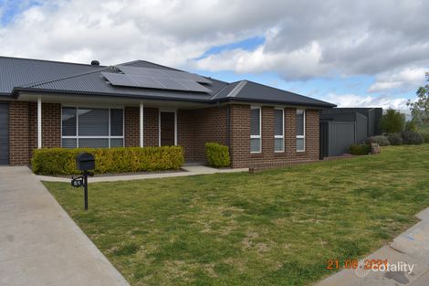 Property photo of 1/4 Redman Circuit Goulburn NSW 2580