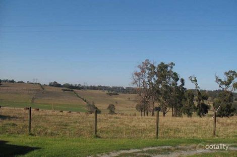 Property photo of 235 Ringin Road Drouin South VIC 3818