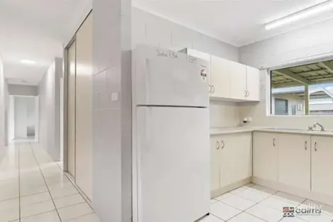 Property photo of 24 Bathurst Drive Bentley Park QLD 4869