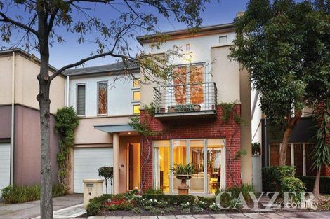 25 The Crescent, Port Melbourne, VIC 3207