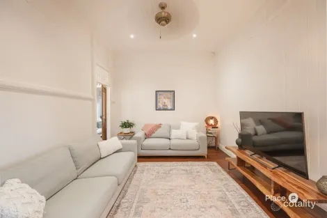 Property photo of 21 Fryar Camp Hill QLD 4152