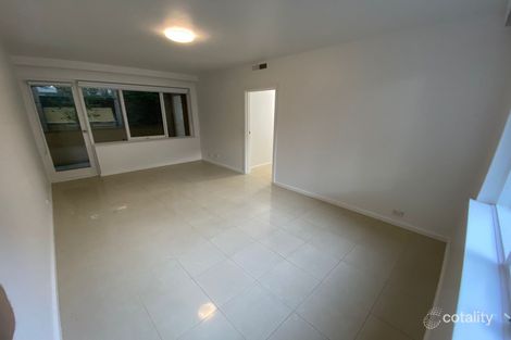 Property photo of 2/3 Hughenden Road St Kilda East VIC 3183