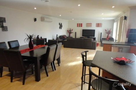 Property photo of 2/5 Aneta Avenue Hillside VIC 3037