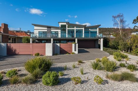68 Esplanade, Rose Bay, TAS 7015