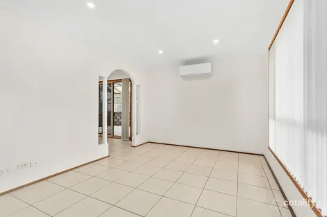 Property photo of 2/124 Ocean Street Mount Saint Thomas NSW 2500