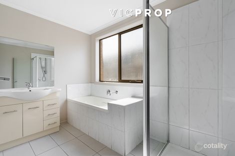 Property photo of 6 Lilyturf Drive Tarneit VIC 3029