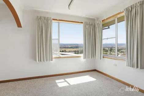 Property photo of 11 Pendennis Street Riverside TAS 7250