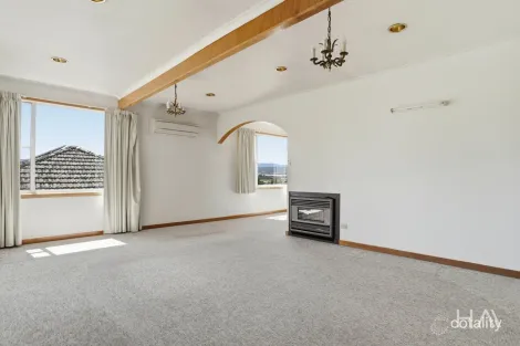 Property photo of 11 Pendennis Street Riverside TAS 7250