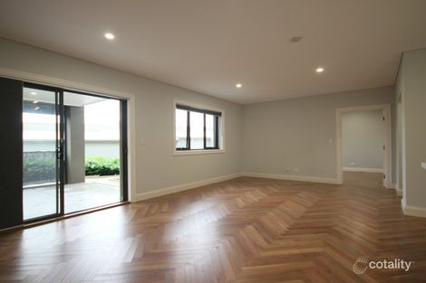 Property photo of 72 Carnarvon Drive Frenchs Forest NSW 2086