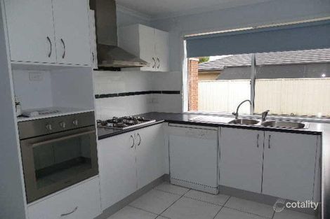 Property photo of 5 Lorikeet Avenue Epsom VIC 3551