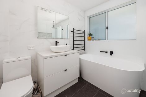 Property photo of 2 Calool Crescent Belrose NSW 2085