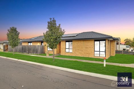 Property photo of 14 Ceratta Crescent Tarneit VIC 3029