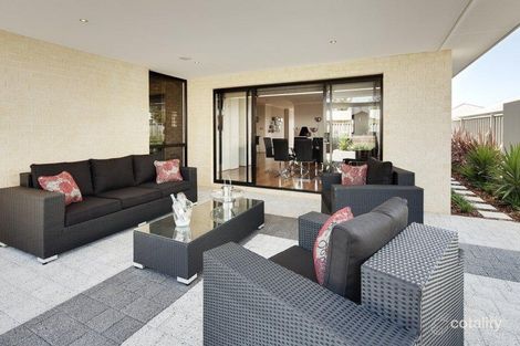 Property photo of 18 Chidlow Grange Ellenbrook WA 6069